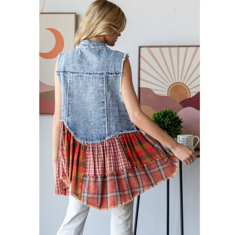 Oli & Hali Denim and Plaid Sleeveless Top - Picture 7 of 7
